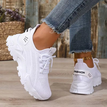 Lage sneaker met mesh bovenkant