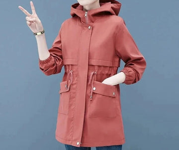 Karla | Dames windjack met capuchon in de kleur Rood voor dames in Casual stijl ideaal voor de lente.