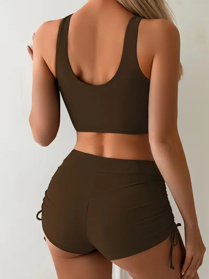 Bikini met criss-cross top