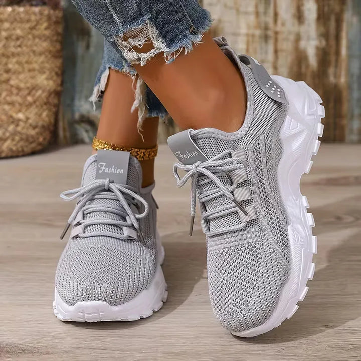 Lage sneaker met mesh bovenkant
