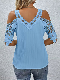 off-shoulder T-shirt met kant