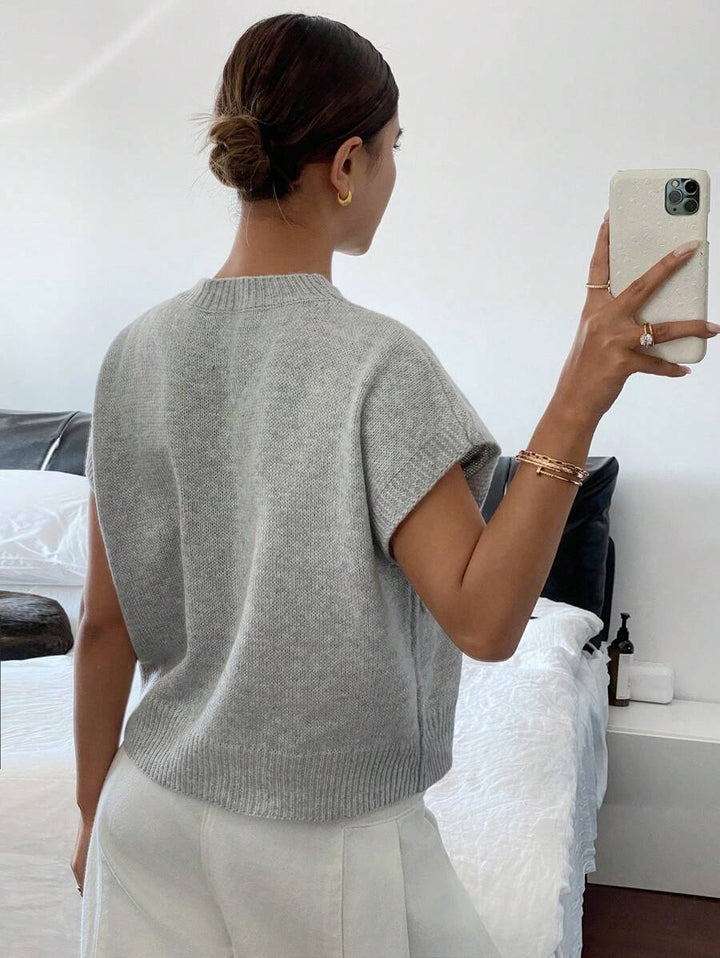 Casualowy sweter z krótkim rękawem i okrągłym dekoltem