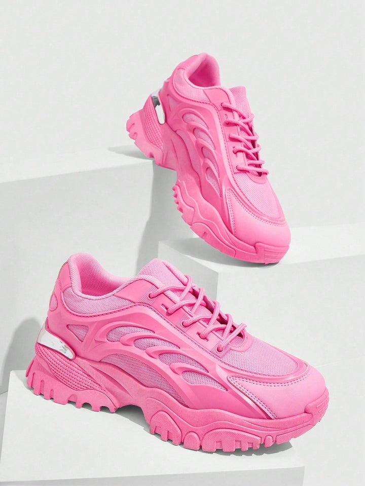 Sneakers met dikke zool en mesh-oppervlak