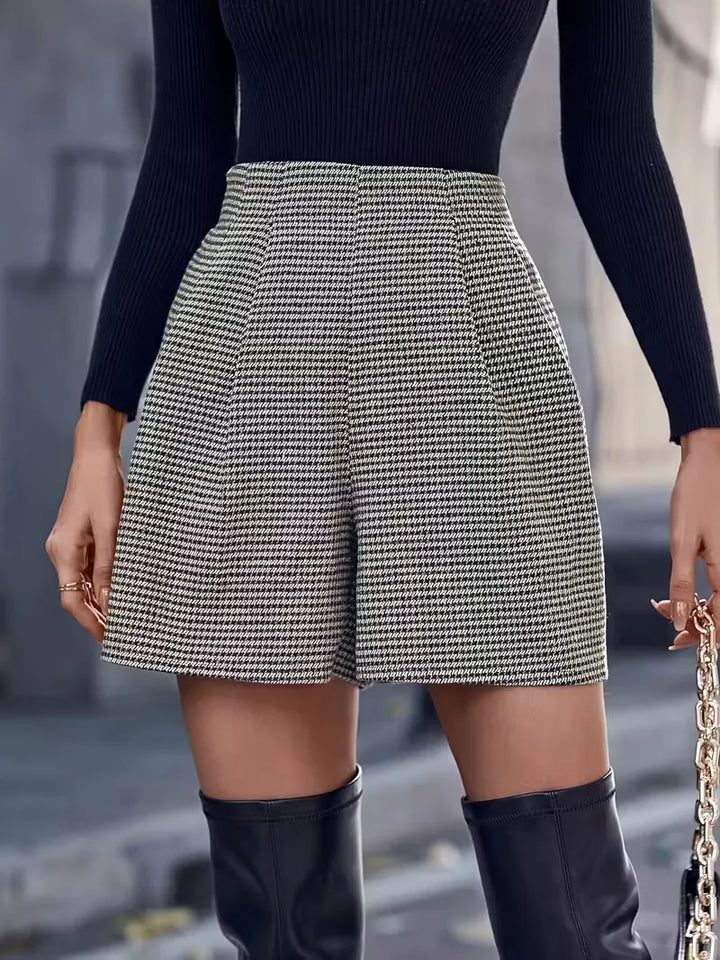 High-waisted wide-leg shorts