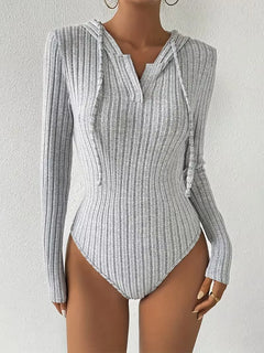 Bodysuit met capuchon en lange mouwen