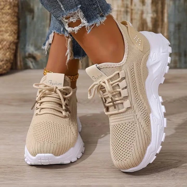 Lage sneaker met mesh bovenkant