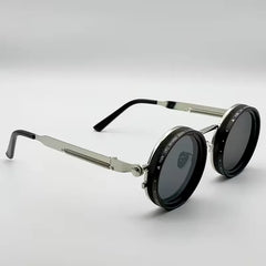 Ronde zonnebril met steampunk design