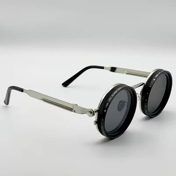 Ronde zonnebril met steampunk design