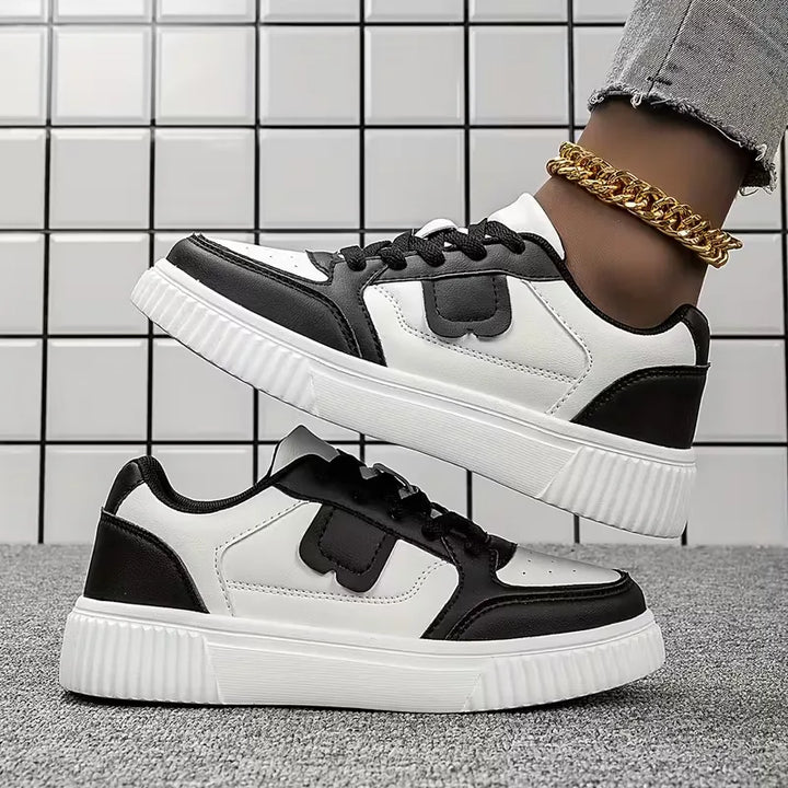 Platform sneaker met kleurblokdesign