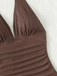 Badpak met halter en diepe V-hals