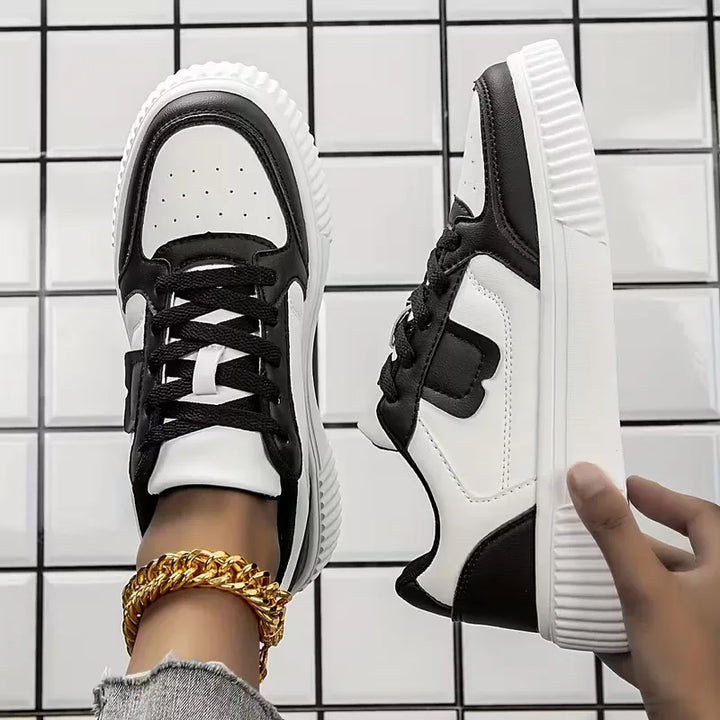 Platform sneaker met kleurblokdesign