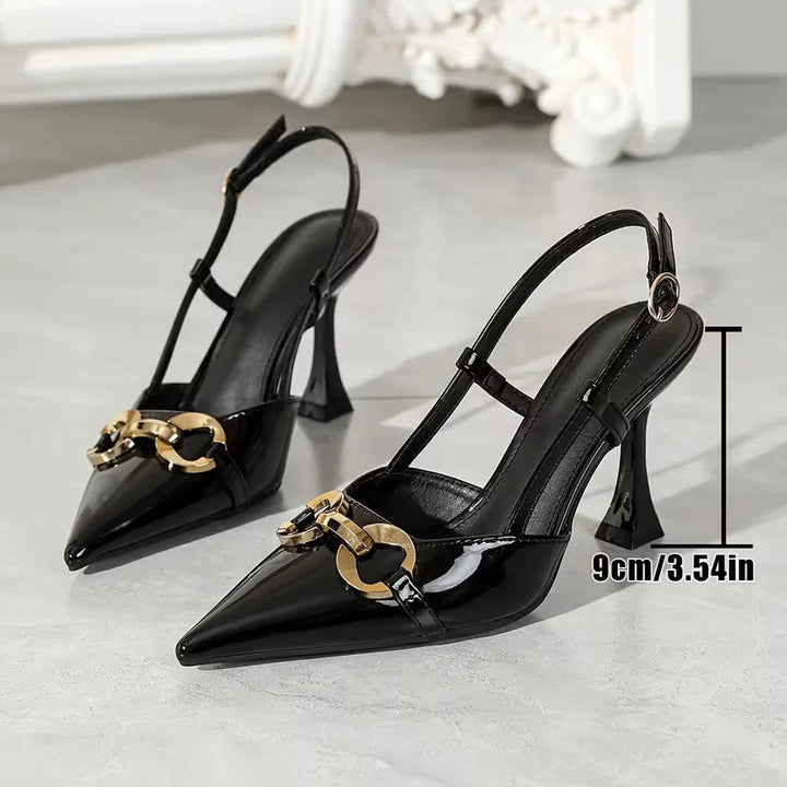 Stiletto met metalen gesp