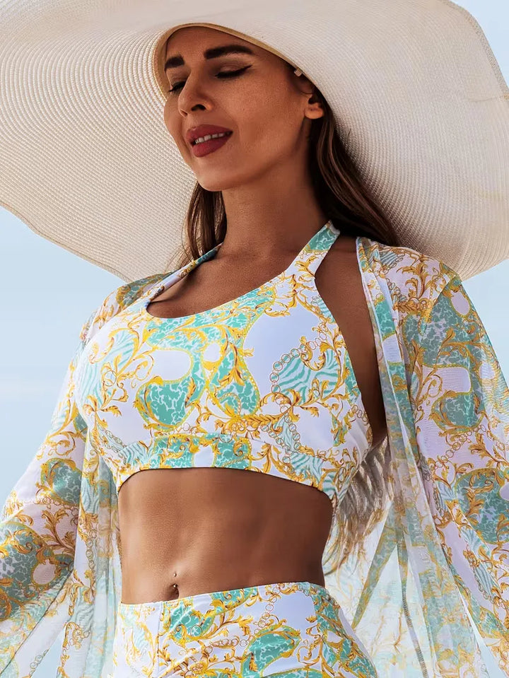 Cover-up met halternek en shorts