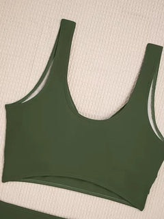 Bikini met criss-cross top