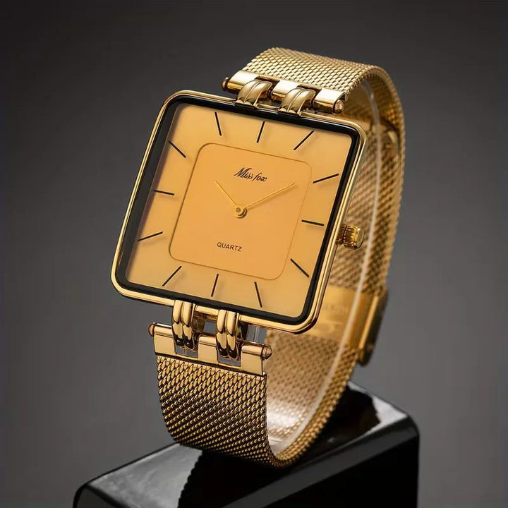 Analoge horloge met vierkante wijzerplaat