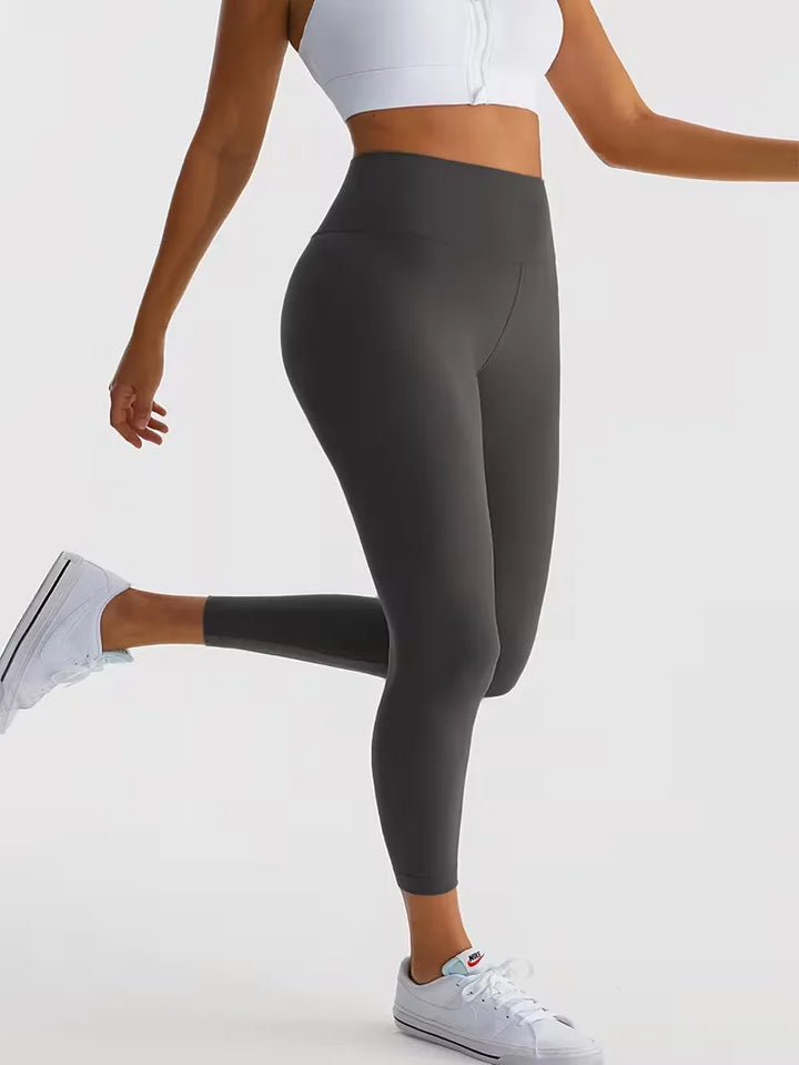 High-waisted slim fit legging