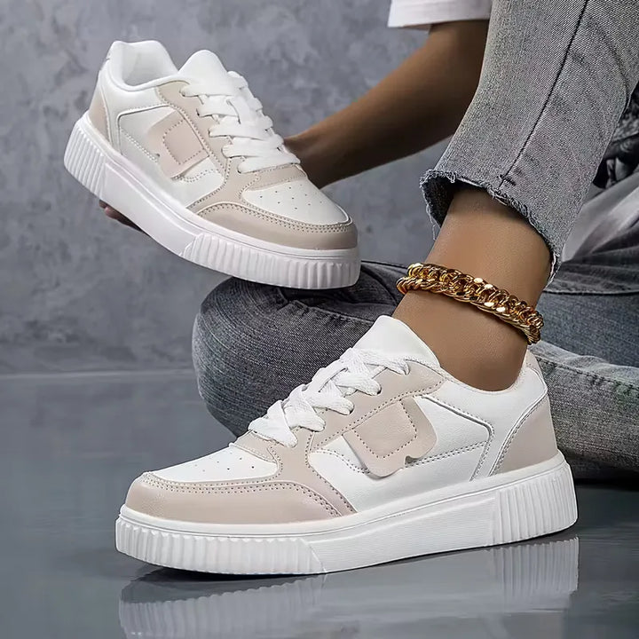 Platform sneaker met kleurblokdesign