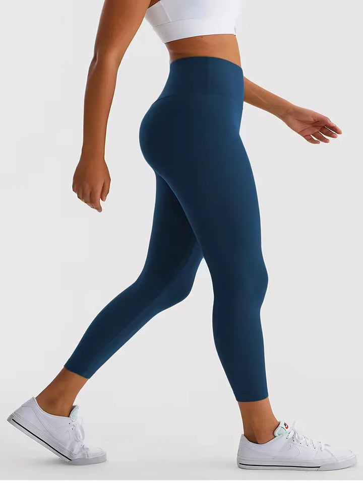 High-waisted slim fit legging