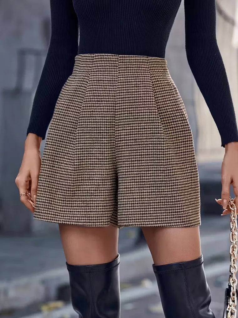 High-waisted wide-leg shorts