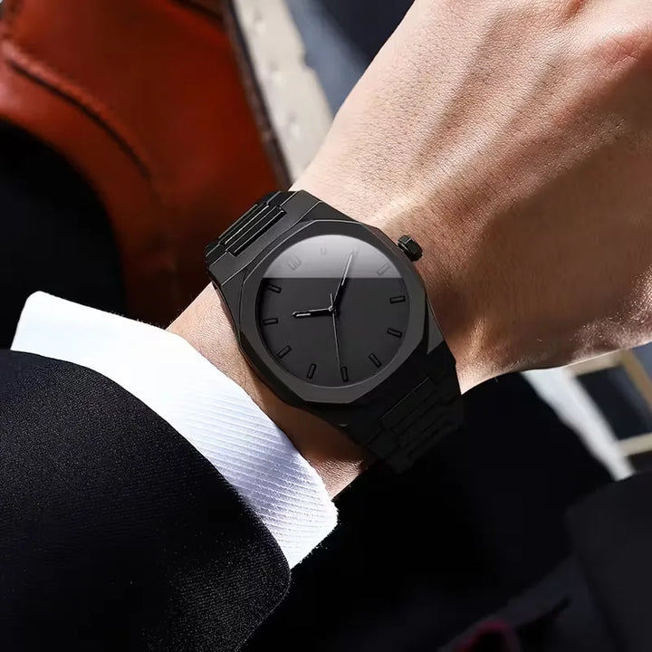 Analoge horloge met plastic band