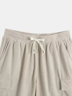 Shorts met button-up shirt