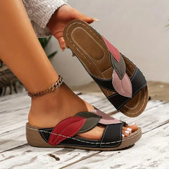 Teenslipper met bladpatroon