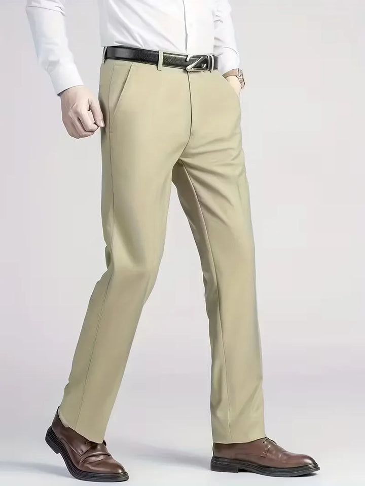 Broek met elastische tailleband en regular fit