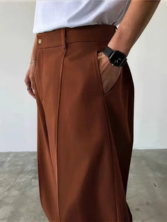 Broek met geplooid design en losse rechte pijp