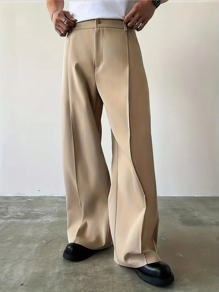 Broek met geplooid design en losse rechte pijp