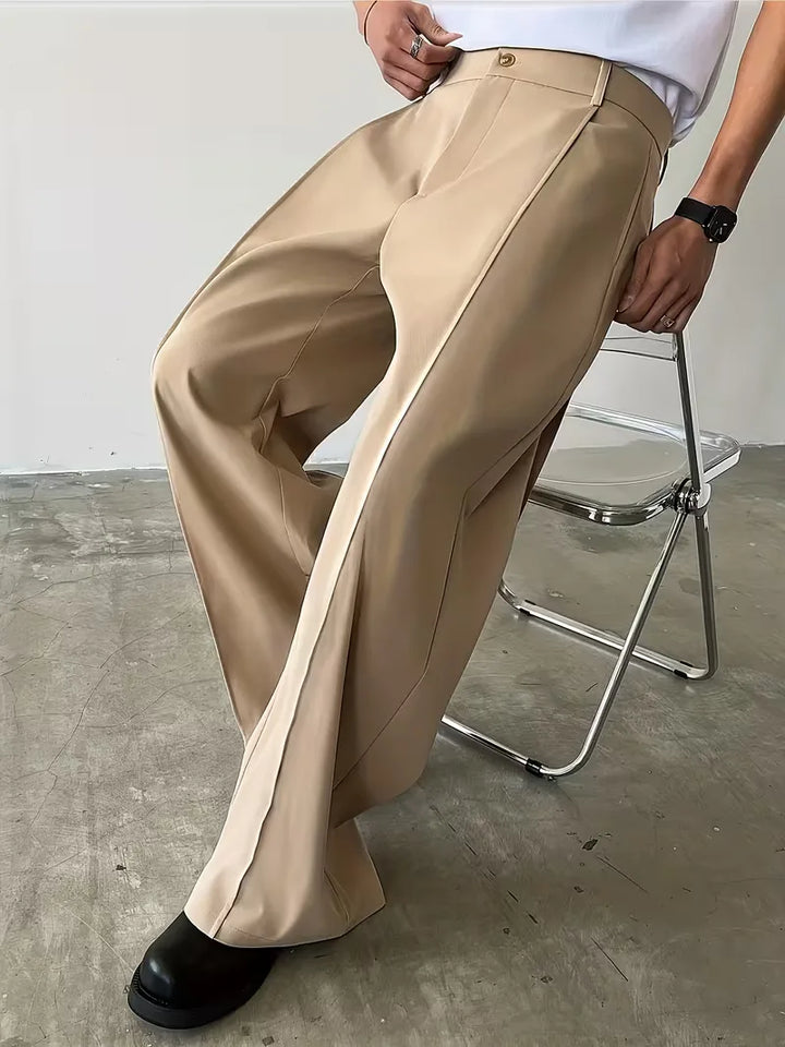 Broek met geplooid design en losse rechte pijp