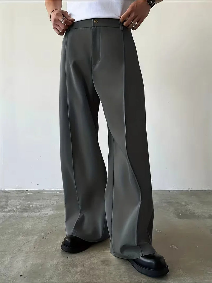 Broek met geplooid design en losse rechte pijp