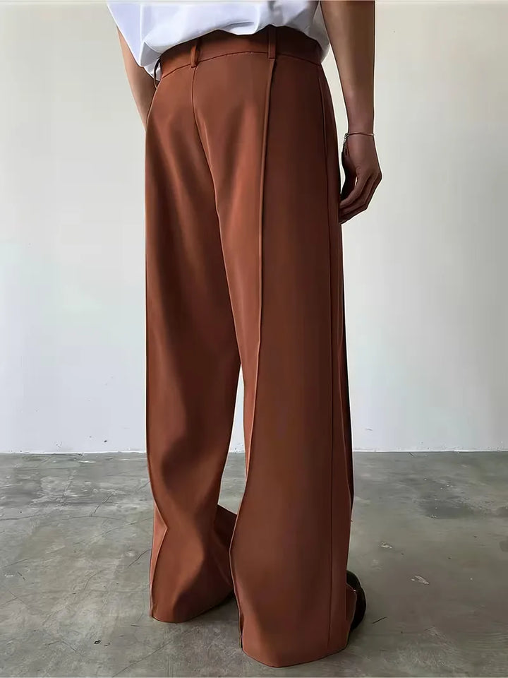 Broek met geplooid design en losse rechte pijp