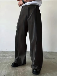 Broek met geplooid design en losse rechte pijp