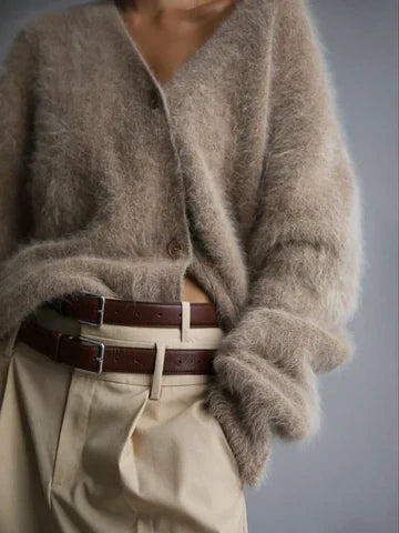 Fluffy cardigan met v-hals en knopen