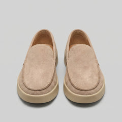 Suede loafers met contrasterende zool