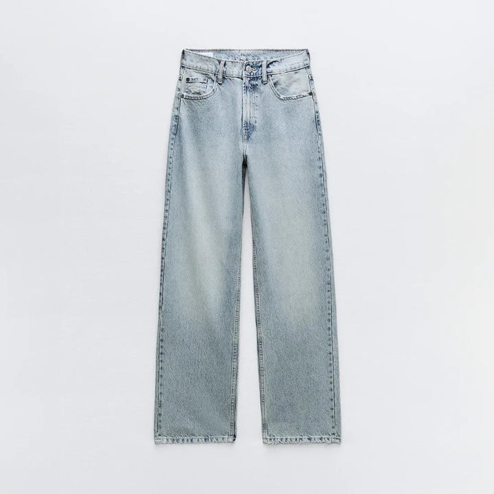 High waist jeans met gescheurde details