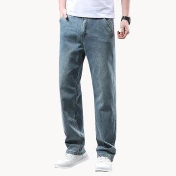 Jeans met rechte pasvorm en zijzakken