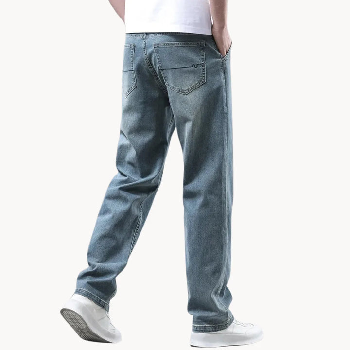 Jeans met rechte pasvorm en zijzakken