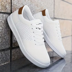 Lage skateschoenen met vetersluiting en perforaties