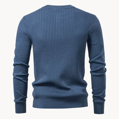 Ribgebreide trui met ronde hals en knoopsluiting