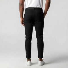 Slim fit chino met steekzakken