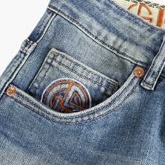Slim fit jeans met lichtblauwe gewassen denim