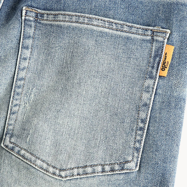 Slim fit jeans met lichtblauwe gewassen denim