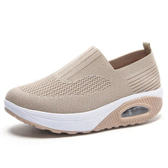 Slip-on sneakers met ademende bovenkant
