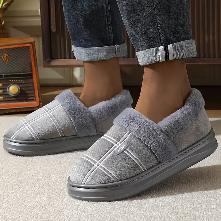 Slippers met geruit patroon en pluche voering