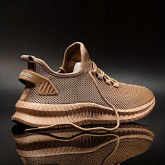 Sneakers met ademend mesh materiaal en rubberen zool