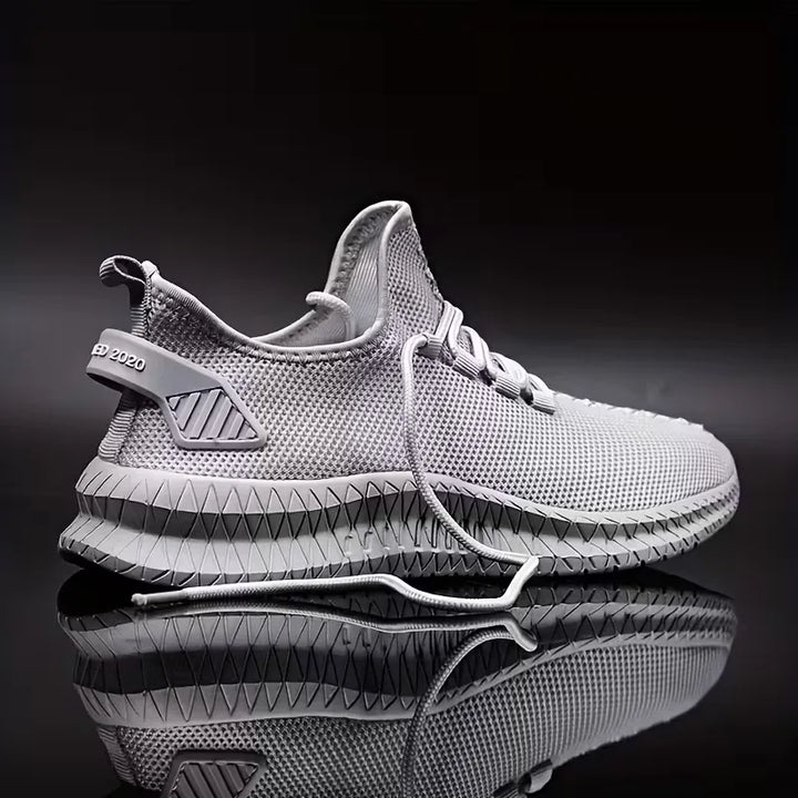 Sneakers met ademend mesh materiaal en rubberen zool