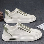 Sneakers met kunstleer en verhoogde rubberen zool