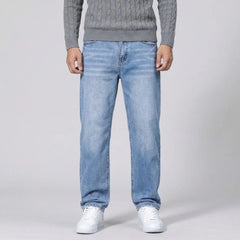 Straight jeans met lichte wassing en regular fit