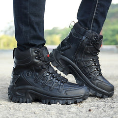 Alfredo | Zwarte militaire werklaarzen met antislip zool